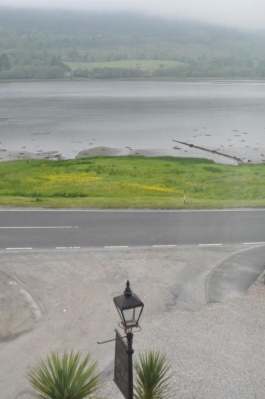 West Loch Hotel West Tarbert  Екстериор снимка